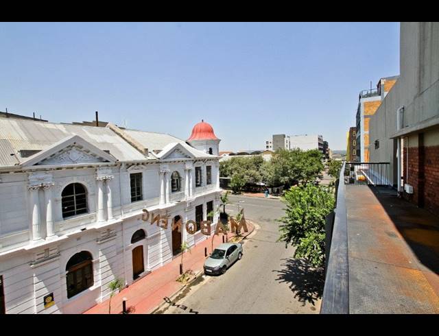 0.5 BEDROOM APARTMENT FOR SALE IN MABONENG